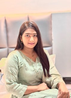 Riya - escort in Ahmedabad Photo 4 of 6