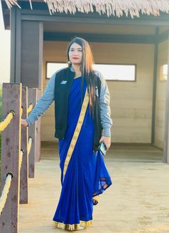 Riya - escort in Ahmedabad Photo 5 of 6