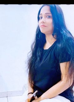 Indian Russian - puta in Gurgaon Photo 1 of 1