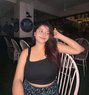Riya - puta in Hyderabad Photo 1 of 4