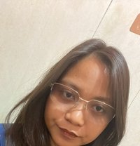 Riya - escort in Sharjah