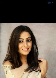 Riya - puta in Mumbai Photo 2 of 4