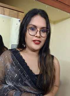 Riya - Transsexual escort in Bangalore Photo 2 of 5