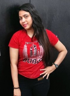 Riya - puta in Dubai Photo 9 of 22