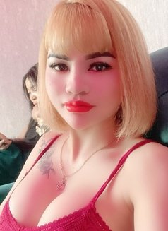 Riya - puta in Dubai Photo 18 of 22