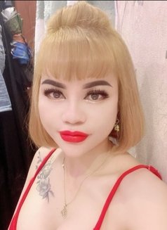 Riya - puta in Dubai Photo 20 of 22