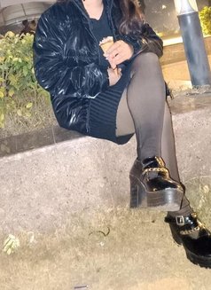 Riya - escort in New Delhi Photo 1 of 3