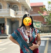 Riya Gurung - puta in Kathmandu