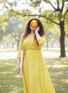 Riya here from Srilanka - escort in Ajmān Photo 4 of 6