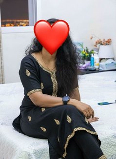 Pooja from Kerala full service - escort in Ajmān Photo 4 of 4