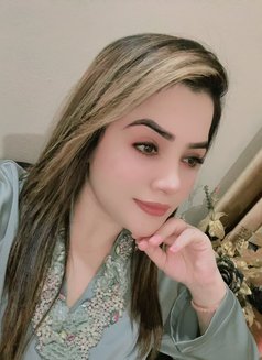 Riya Hot 🪷 - escort in Dubai Photo 6 of 8