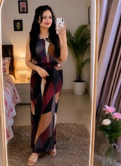 Riya I Want to Meet Genuine Guys He - puta in Candolim, Goa Photo 1 of 3