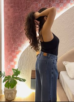 Riya Incall and Outcall Available - puta in Paris Photo 5 of 5