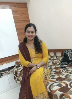 Riya Incall and Outcall Available - escort in Mumbai Photo 3 of 5