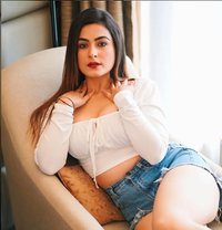 Riya Incall Outcall Both Available - escort in Lisbon