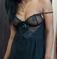 Riya Independent Call Girl - escort in Noida