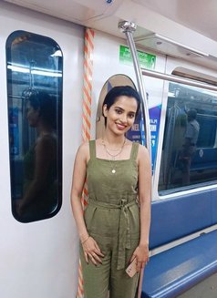 RIYA Independent Escorts Services - puta in Mumbai Photo 3 of 4