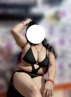 Riya Independent Wife - puta in Pune Photo 3 of 5