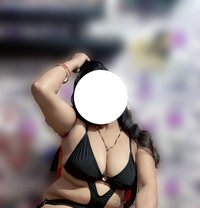 Riya Independent Wife - puta in Pune