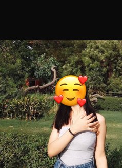 Riya - escort in Ahmedabad Photo 4 of 4