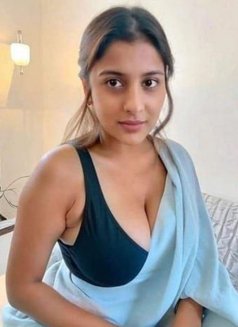 Riya - escort in Kolkata Photo 2 of 2