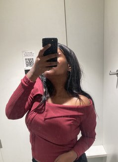 Riya - escort in Bangalore Photo 7 of 7