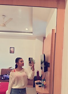 Riya - escort in Bangalore Photo 9 of 10