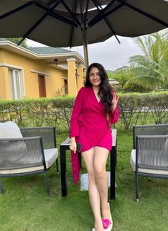 Riya - escort in Candolim, Goa Photo 1 of 2