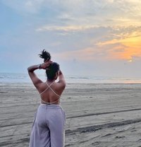 Riya - puta in Chennai