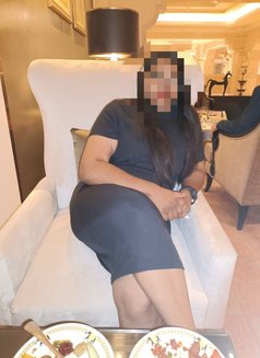 Riya - escort in Chennai Photo 4 of 4