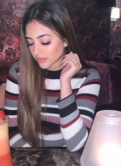 Priya - adult performer in Dubai Photo 2 of 3