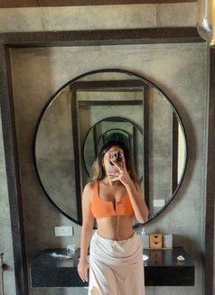 Riya - escort in Gurgaon Photo 1 of 4