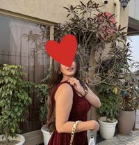 Riya - puta in Gurgaon