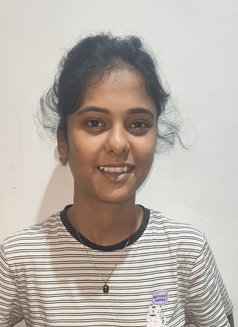 Riya - escort in Gurgaon Photo 2 of 2