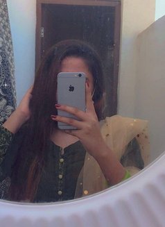 Riya - escort in Hyderabad Photo 1 of 1
