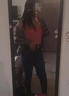 Riya - escort in Kochi Photo 1 of 4