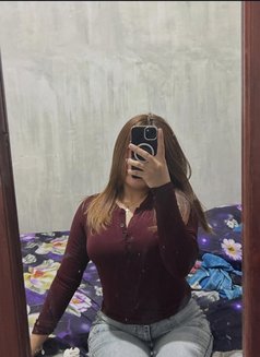 Riya - escort in Kochi Photo 2 of 3