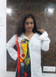 Riya meet or Cam Available - escort in Kolkata Photo 3 of 3