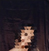 Riya, independent girl - puta in Mumbai