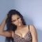Riya, independent girl - puta in Mumbai Photo 4 of 5