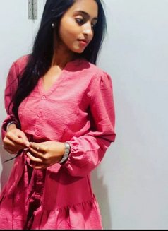 Riya - puta in Mumbai Photo 1 of 1