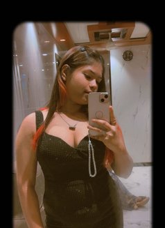 Riya - escort in Mumbai Photo 2 of 2
