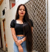 Riya - puta in Mumbai