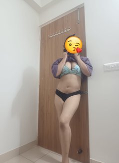 Riya - escort in Mysore Photo 12 of 16