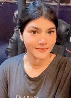 Riya real meet and cam service - Acompañante in New Delhi Photo 1 of 2