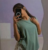 Riya - escort in New Delhi