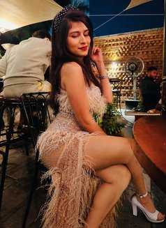 Riya - escort in New Delhi Photo 3 of 4