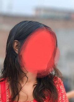 Riya - escort in Noida Photo 3 of 3