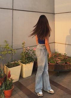 Riya - escort in Noida Photo 2 of 3