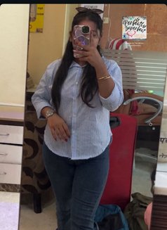 Riya - escort in Noida Photo 1 of 4